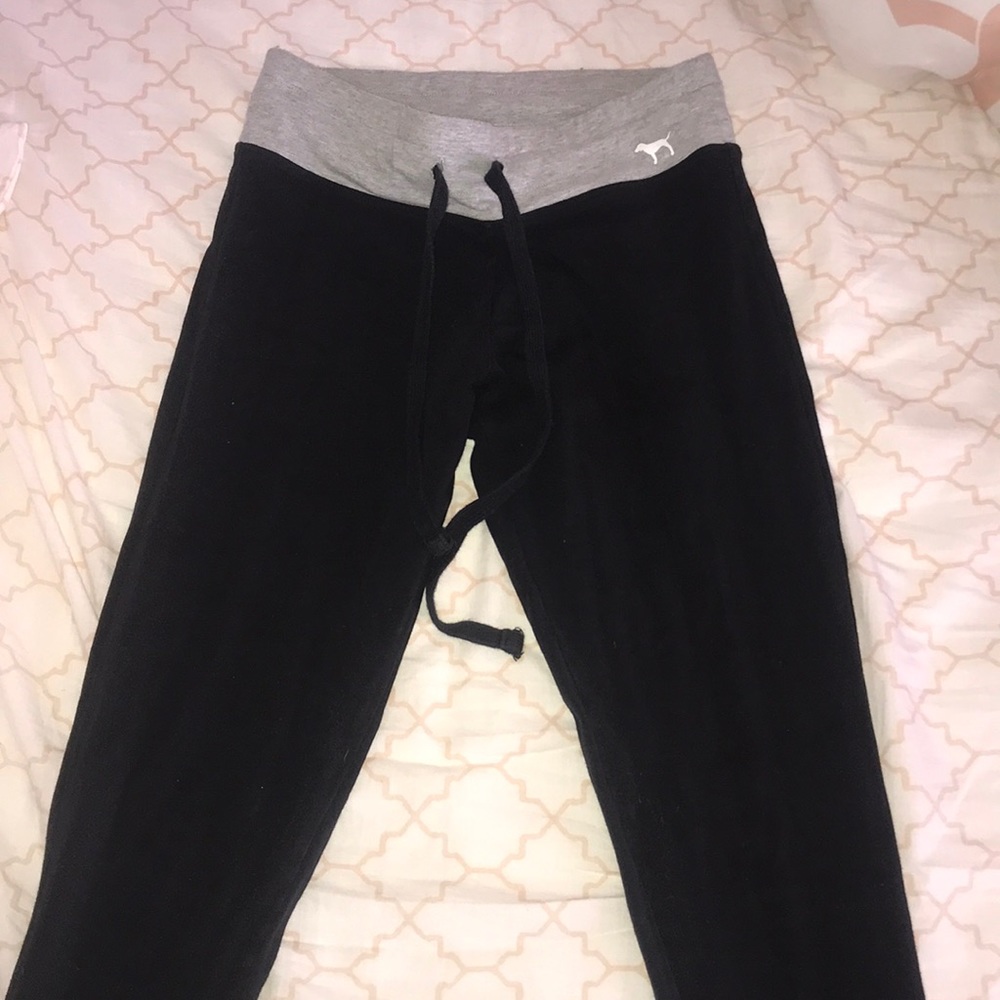 Pink Victoria’s Secret XS yoga legging